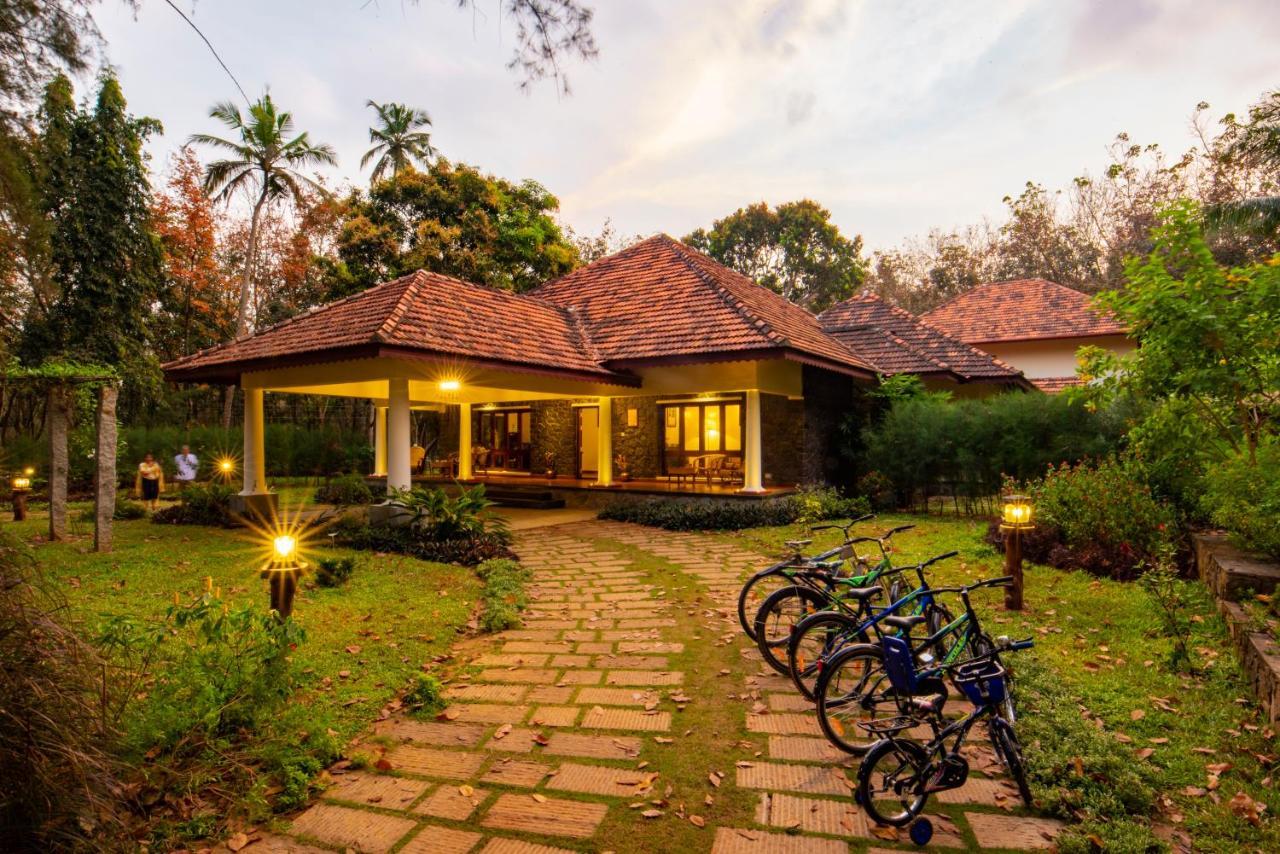 Vaikundam Legacy Bed and Breakfast Kaliyal Eksteriør billede